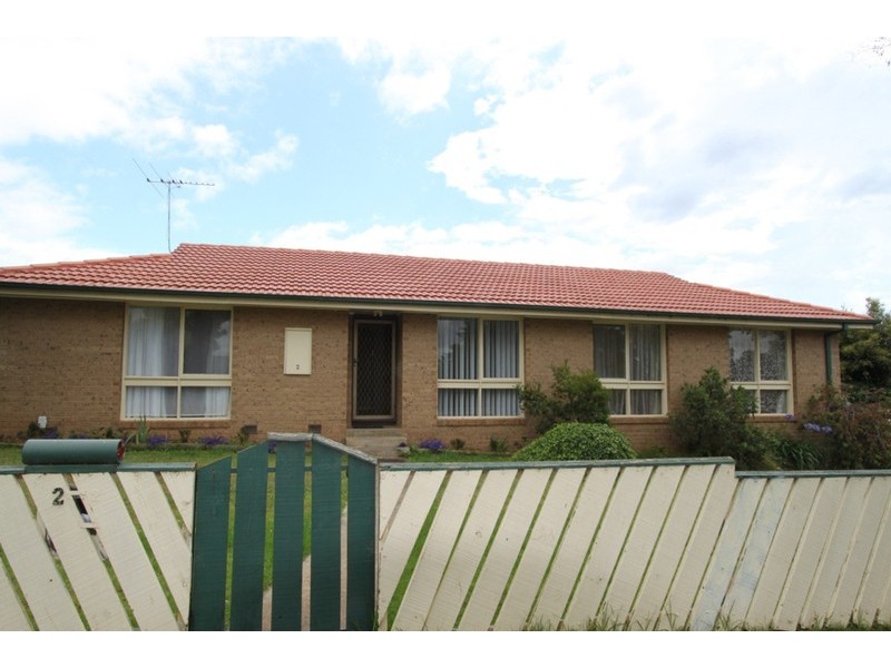 2 Lancaster Way, Melton VIC 3337