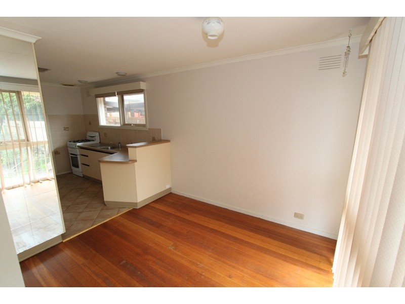 26 Lachlan Road, Melton South VIC 3338