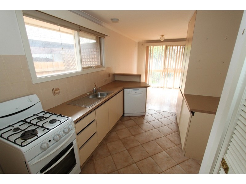 26 Lachlan Road, Melton South VIC 3338