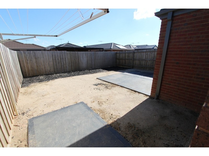 16 Colonus Street, Melton VIC 3337