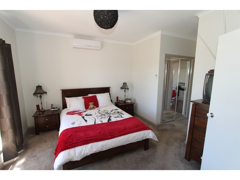 18 Black Knight Way, Kurunjang VIC 3337