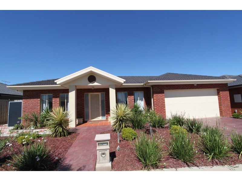 18 Black Knight Way, Kurunjang VIC 3337