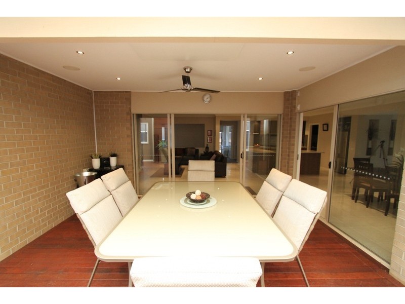 3 Nicholas Place, Brookfield VIC 3338
