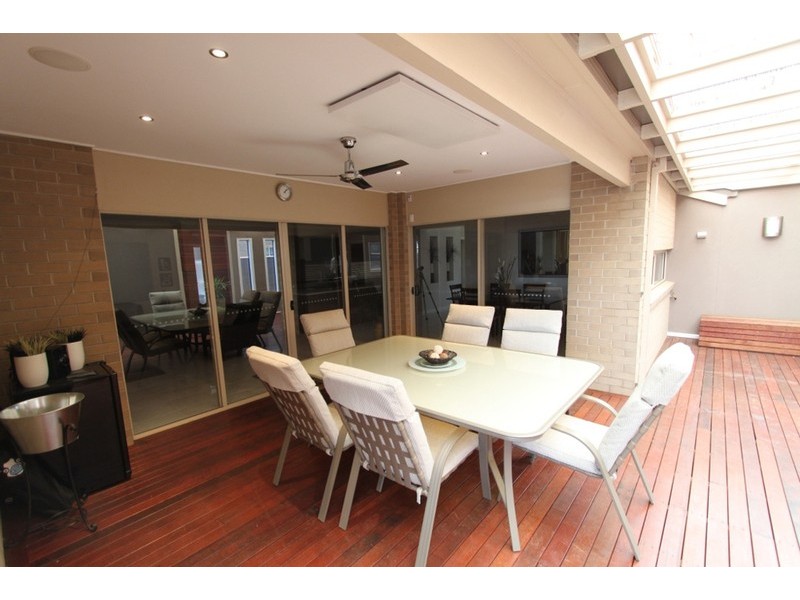 3 Nicholas Place, Brookfield VIC 3338