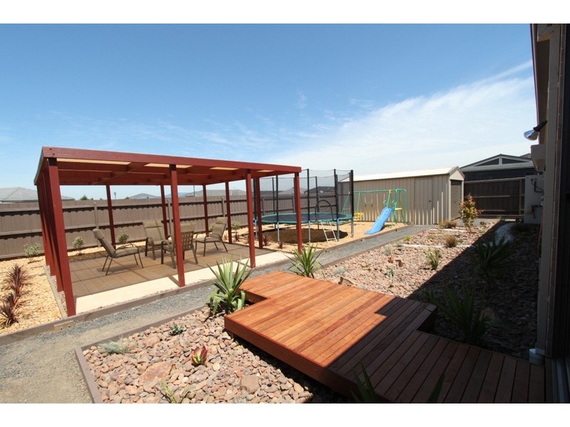 3 Nicholas Place, Brookfield VIC 3338