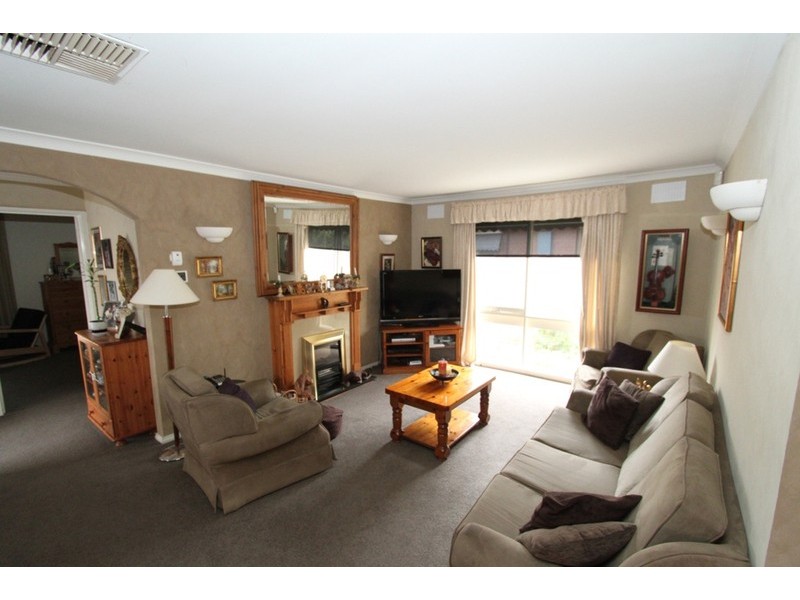 66 Marina Drive, Melton VIC 3337