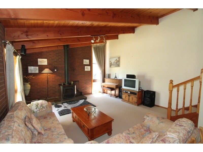 118 Andersons Road, Toolern Vale VIC 3337