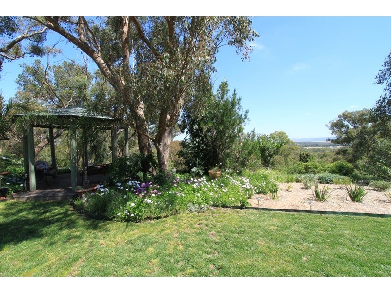 118 Andersons Road, Toolern Vale VIC 3337