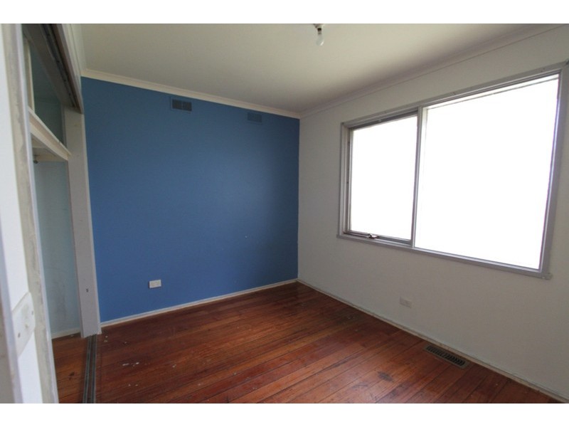 30 Riddle Drive, Melton VIC 3337