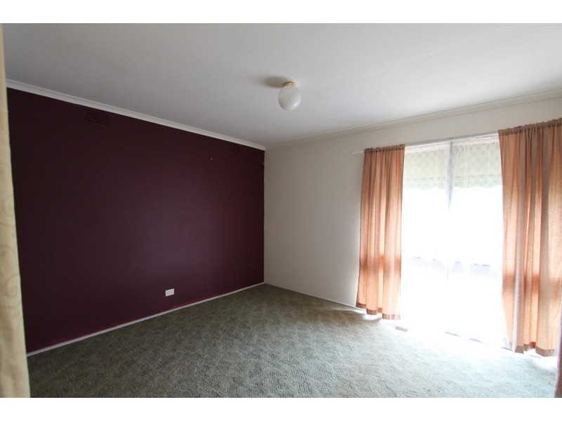 30 Riddle Drive, Melton VIC 3337