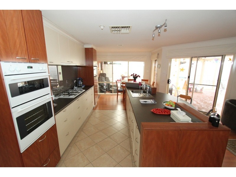 39 Westlake Drive, Melton West VIC 3337