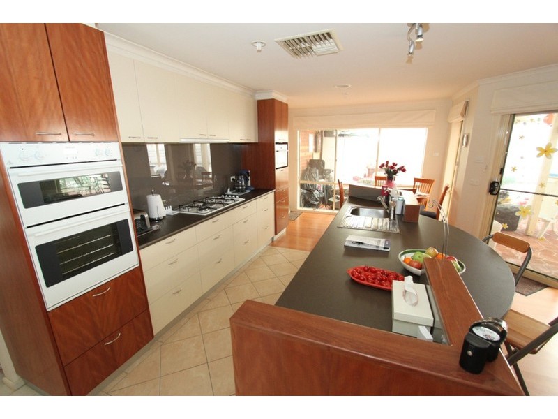 39 Westlake Drive, Melton West VIC 3337