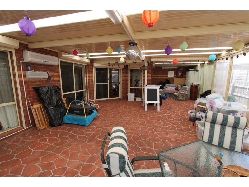 39 Westlake Drive, Melton West VIC 3337