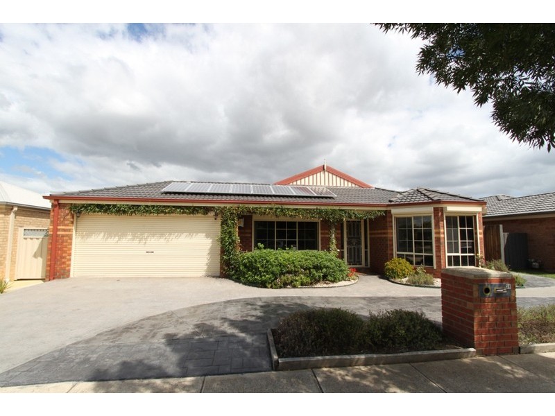 39 Westlake Drive, Melton West VIC 3337