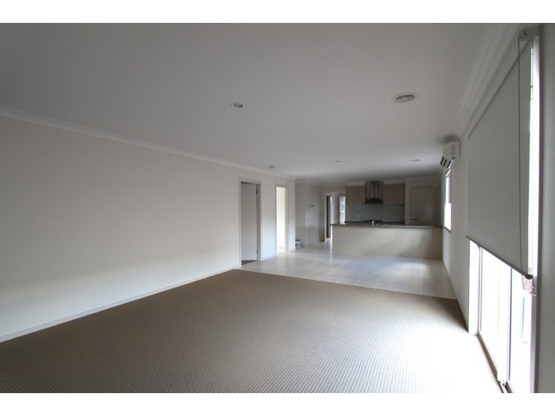 38 Kilmore Street, Brookfield VIC 3338