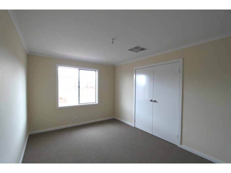 91a Longtree Drive, Melton VIC 3337