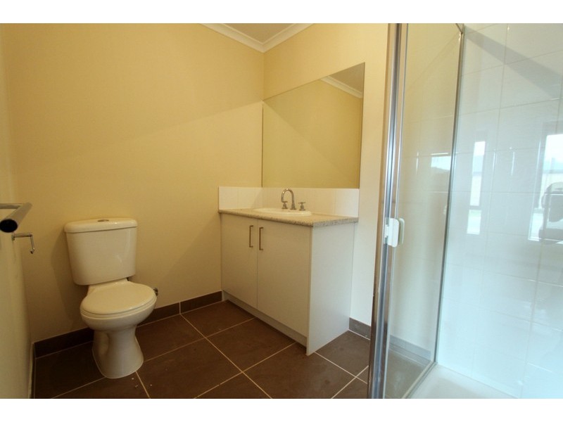 91a Longtree Drive, Melton VIC 3337