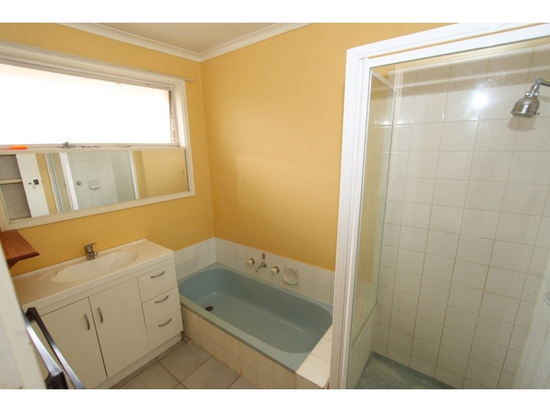 13 Gretel Grove, Melton VIC 3337