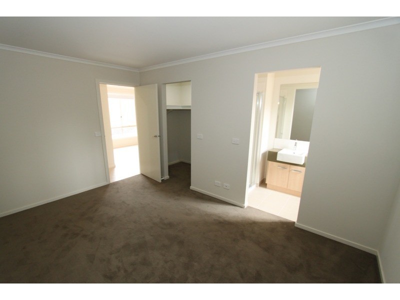 3 Flemings Avenue, Melton West VIC 3337