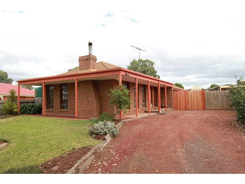 3 Raglan Court, Kurunjang VIC 3337