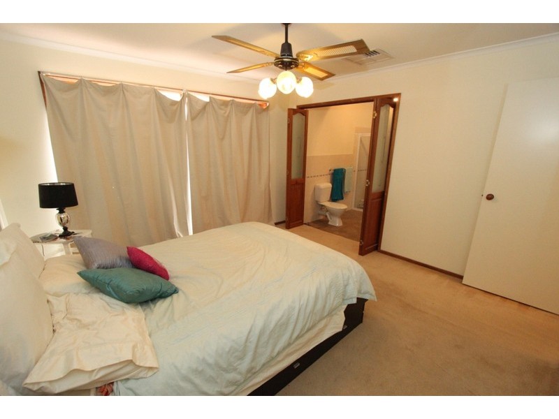 3 Raglan Court, Kurunjang VIC 3337