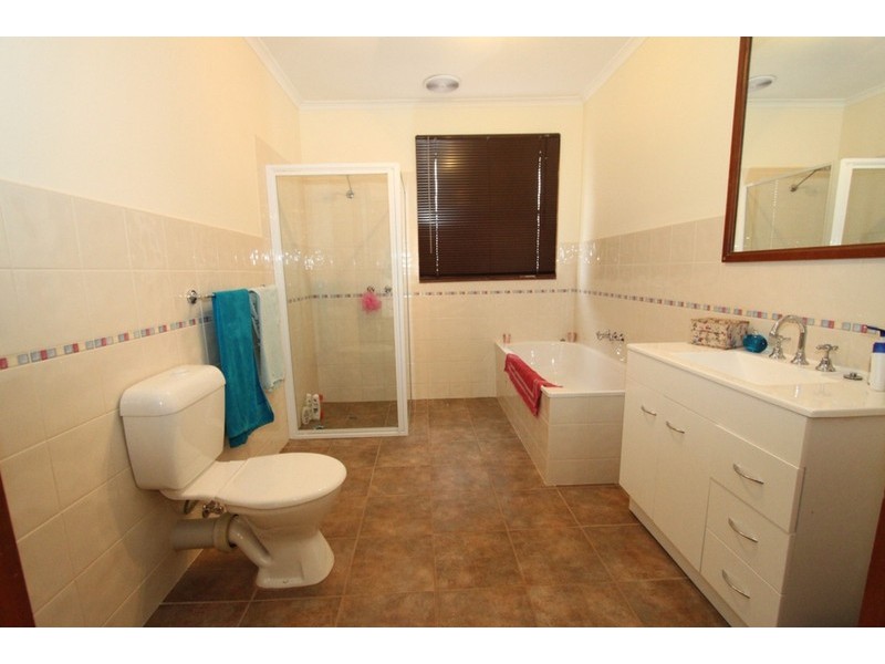 3 Raglan Court, Kurunjang VIC 3337