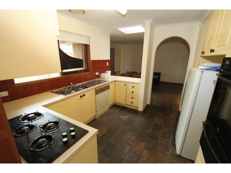 3 Raglan Court, Kurunjang VIC 3337