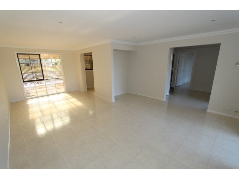 3 Heatherglade Place, Melton West VIC 3337