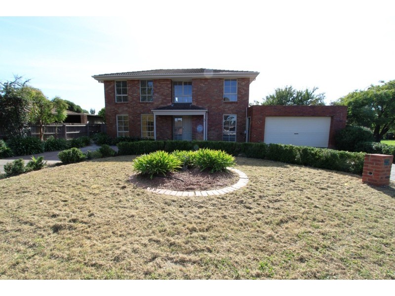 3 Heatherglade Place, Melton West VIC 3337