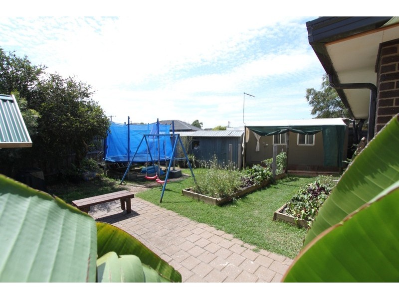 42 Oldershaw Road, Melton VIC 3337