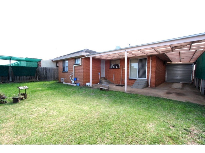 10 Hudson Place, Melton VIC 3337