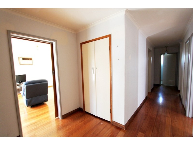 10 Hudson Place, Melton VIC 3337