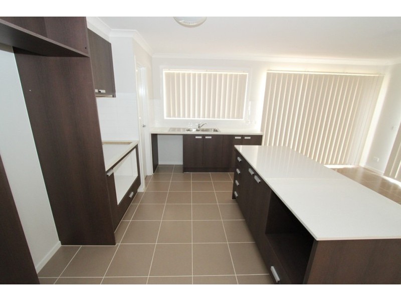 14 Natalie Street, Brookfield VIC 3338