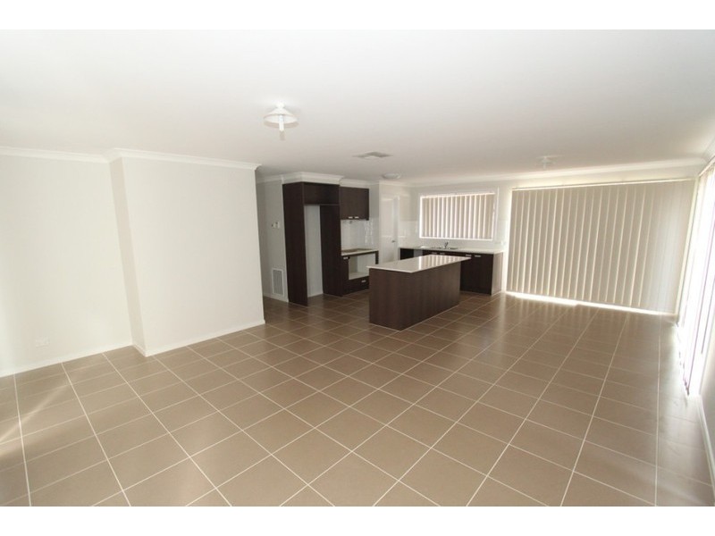 14 Natalie Street, Brookfield VIC 3338