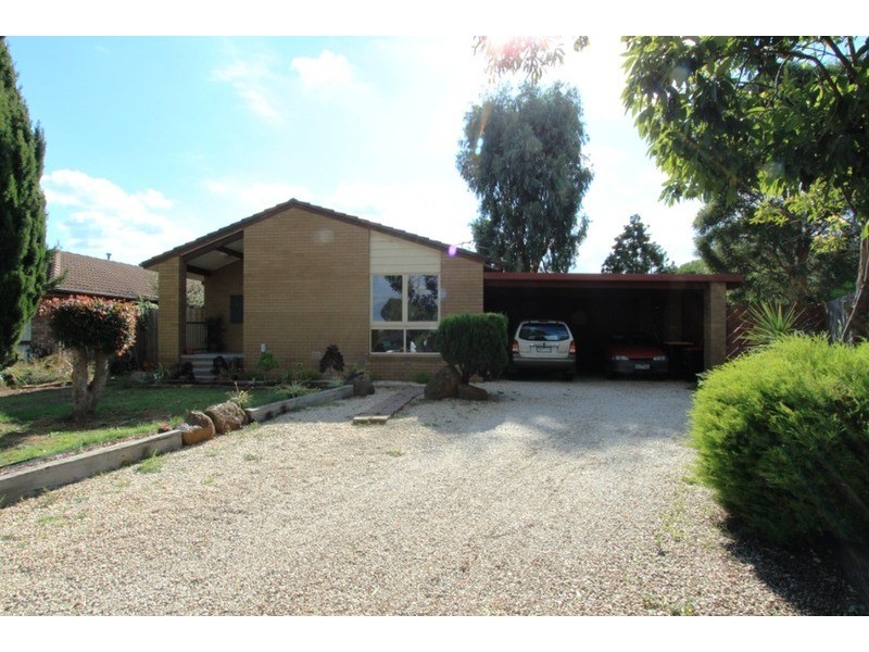 7 Brinbaal Court, Kurunjang VIC 3337