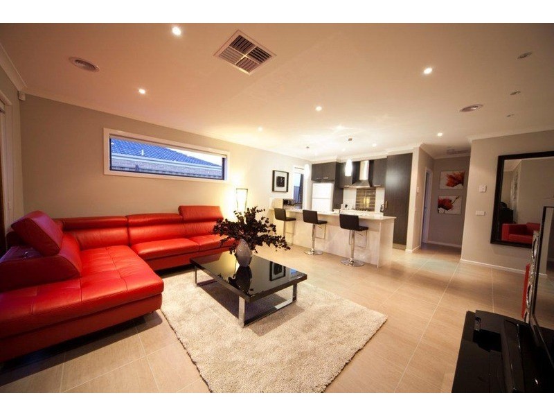 1 Portman Avenue, Melton West VIC 3337