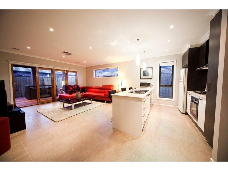 3 Portman Avenue, Melton West VIC 3337