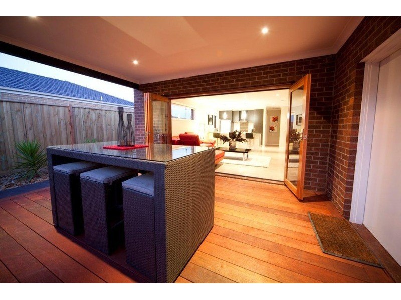 3 Portman Avenue, Melton West VIC 3337