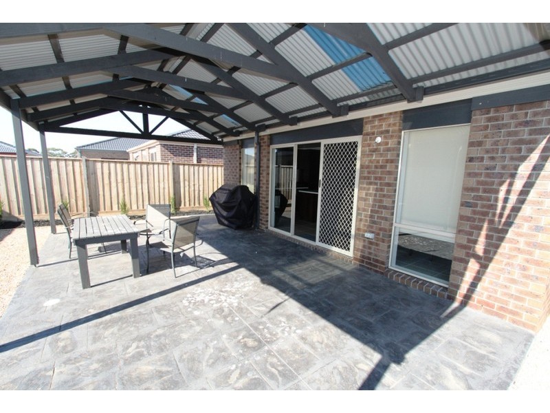 4 Watercress Place, Brookfield VIC 3338
