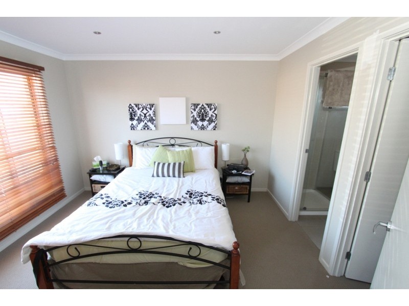 4 Watercress Place, Brookfield VIC 3338