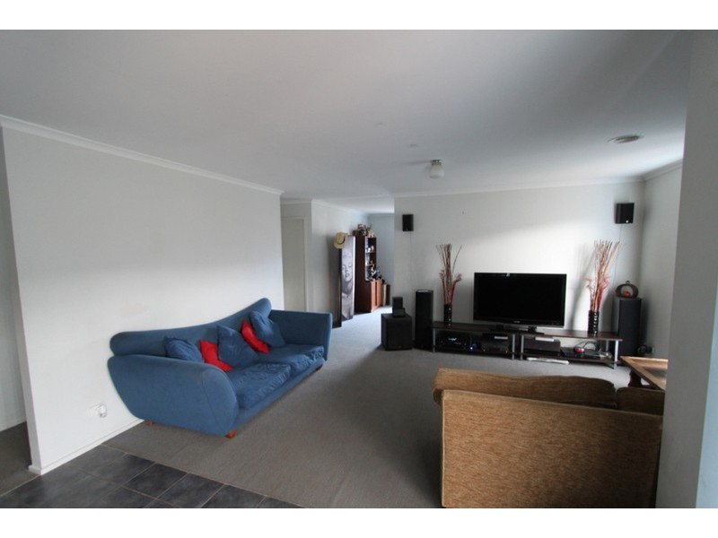 347 Centenary Avenue, Melton VIC 3337