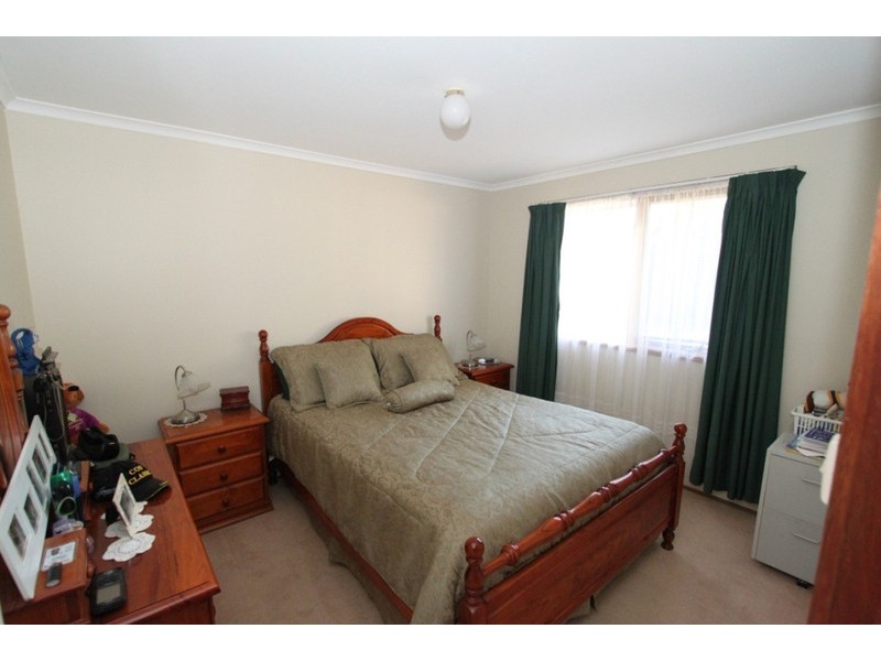 71 James Cook Drive, Melton West VIC 3337