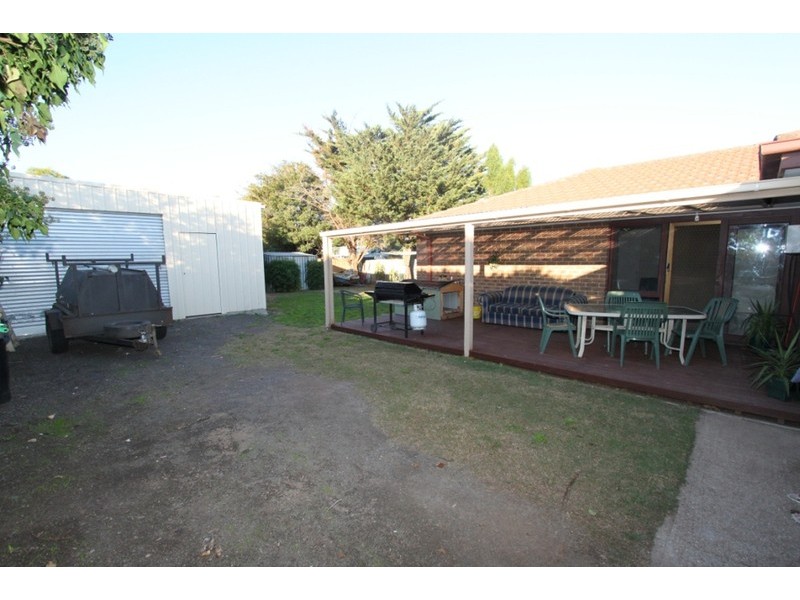 71 James Cook Drive, Melton West VIC 3337