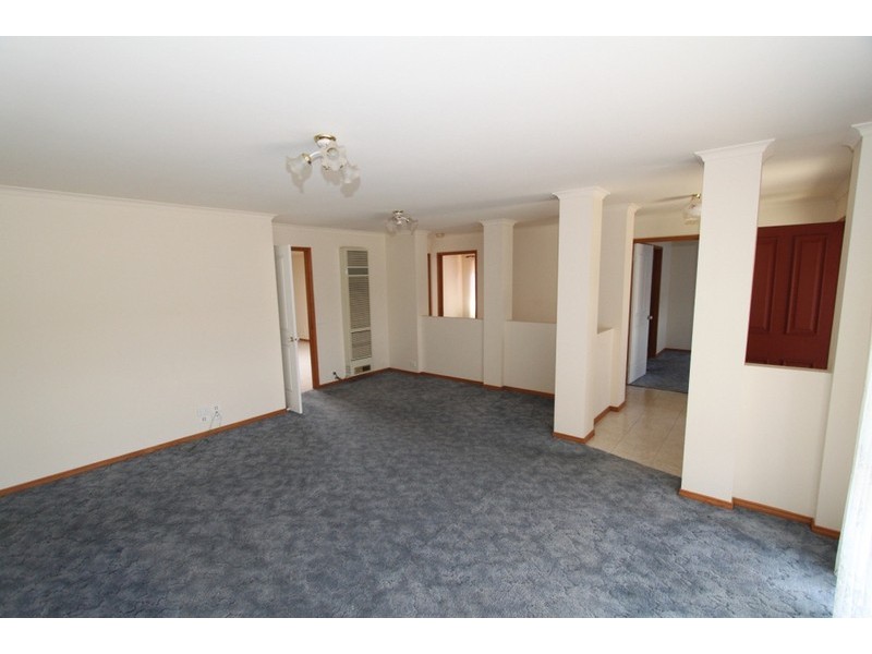 301 Centenary Avenue, Melton VIC 3337