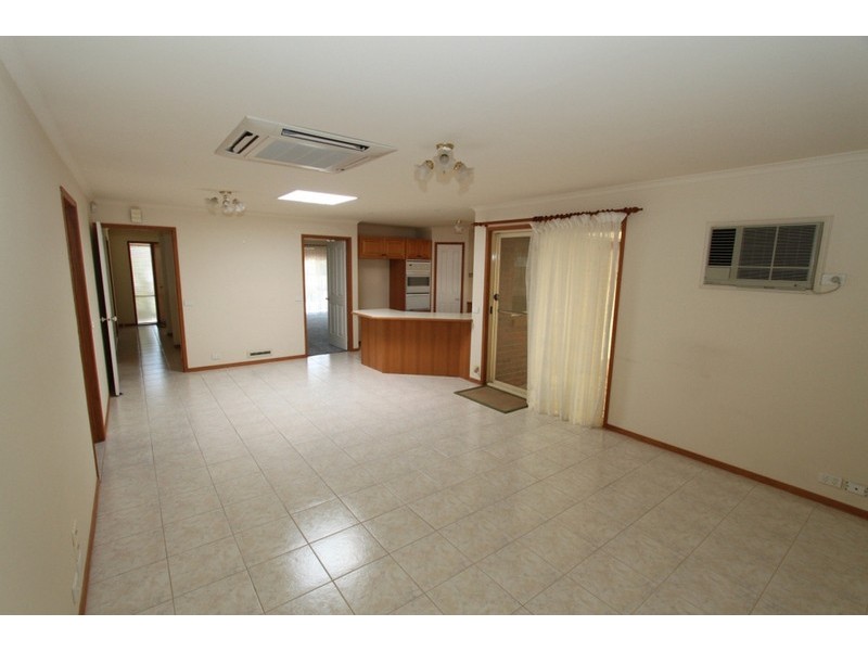 301 Centenary Avenue, Melton VIC 3337