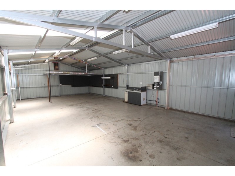 301 Centenary Avenue, Melton VIC 3337