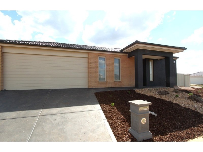 38 Kilmore Street, Brookfield VIC 3338