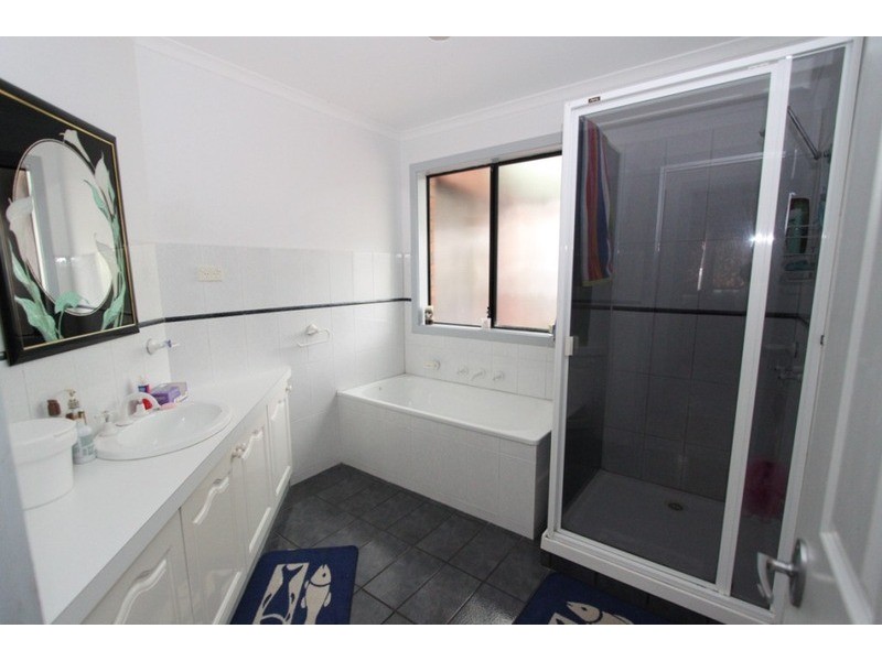 2 Anthony Court, Melton West VIC 3337