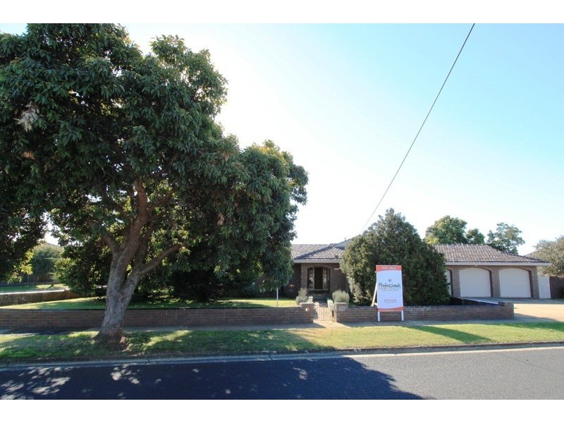 52 Church Street, Melton VIC 3337