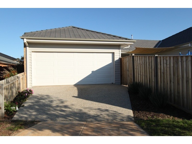 8 Ravenswood Avenue, Eynesbury VIC 3338